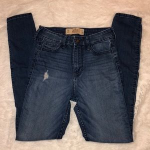 High Rise Hollister skinny jeans 0S